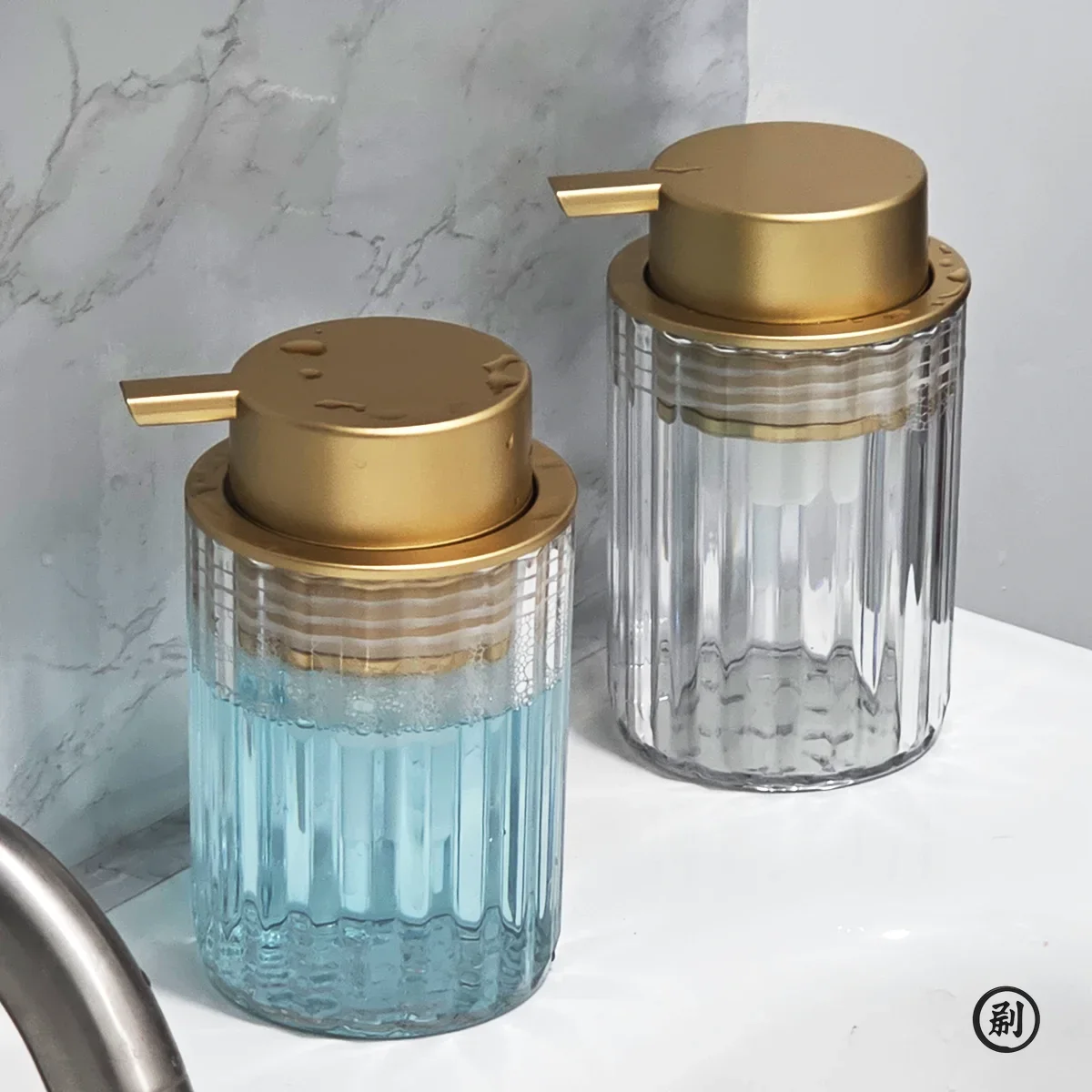 Portable Hand Soap Dispenser B - مراجعة Bathroom Home Improvement وسعره