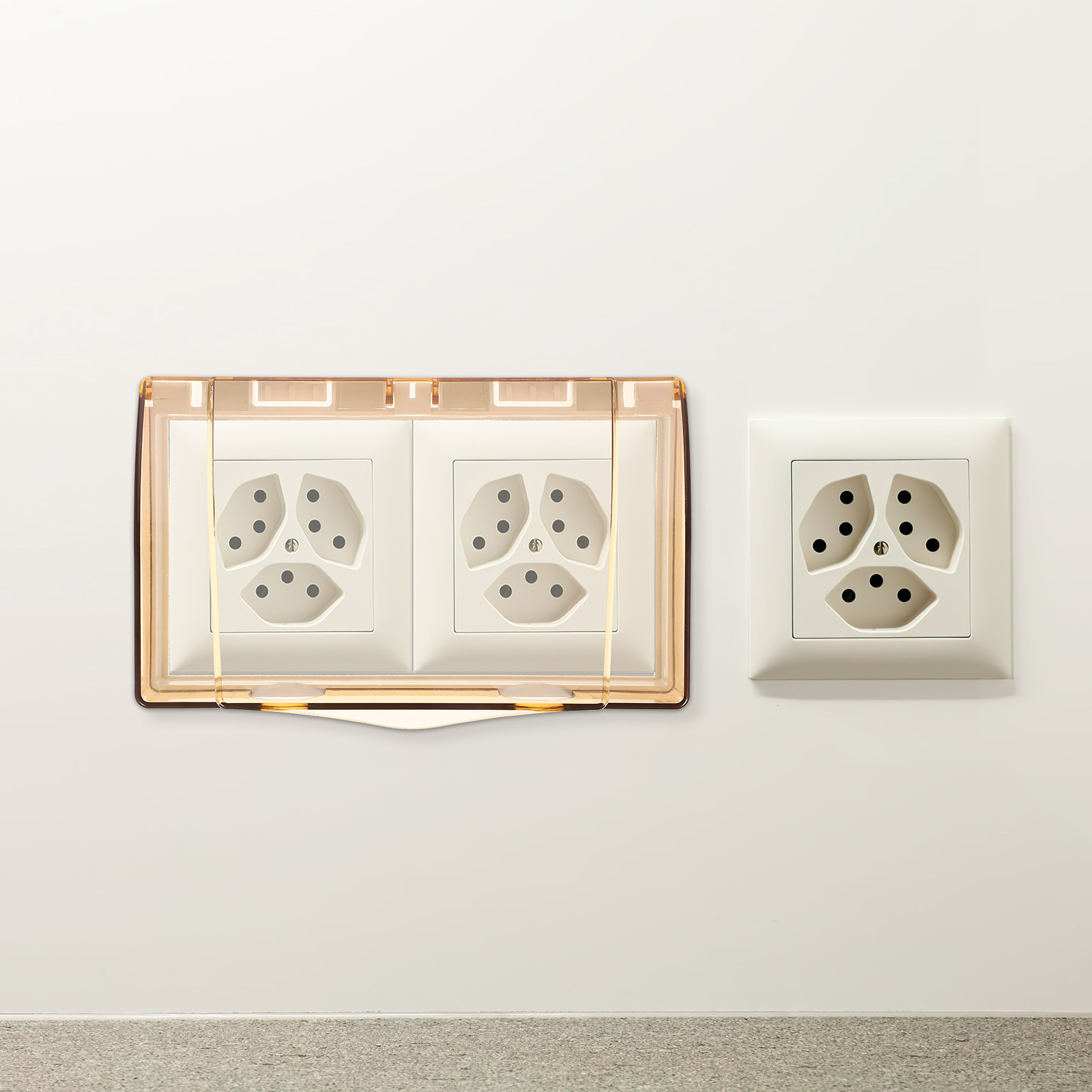 Dual-Slot Waterproof Outlet Co - مراجعة Home Outlet Bathroom وسعره
